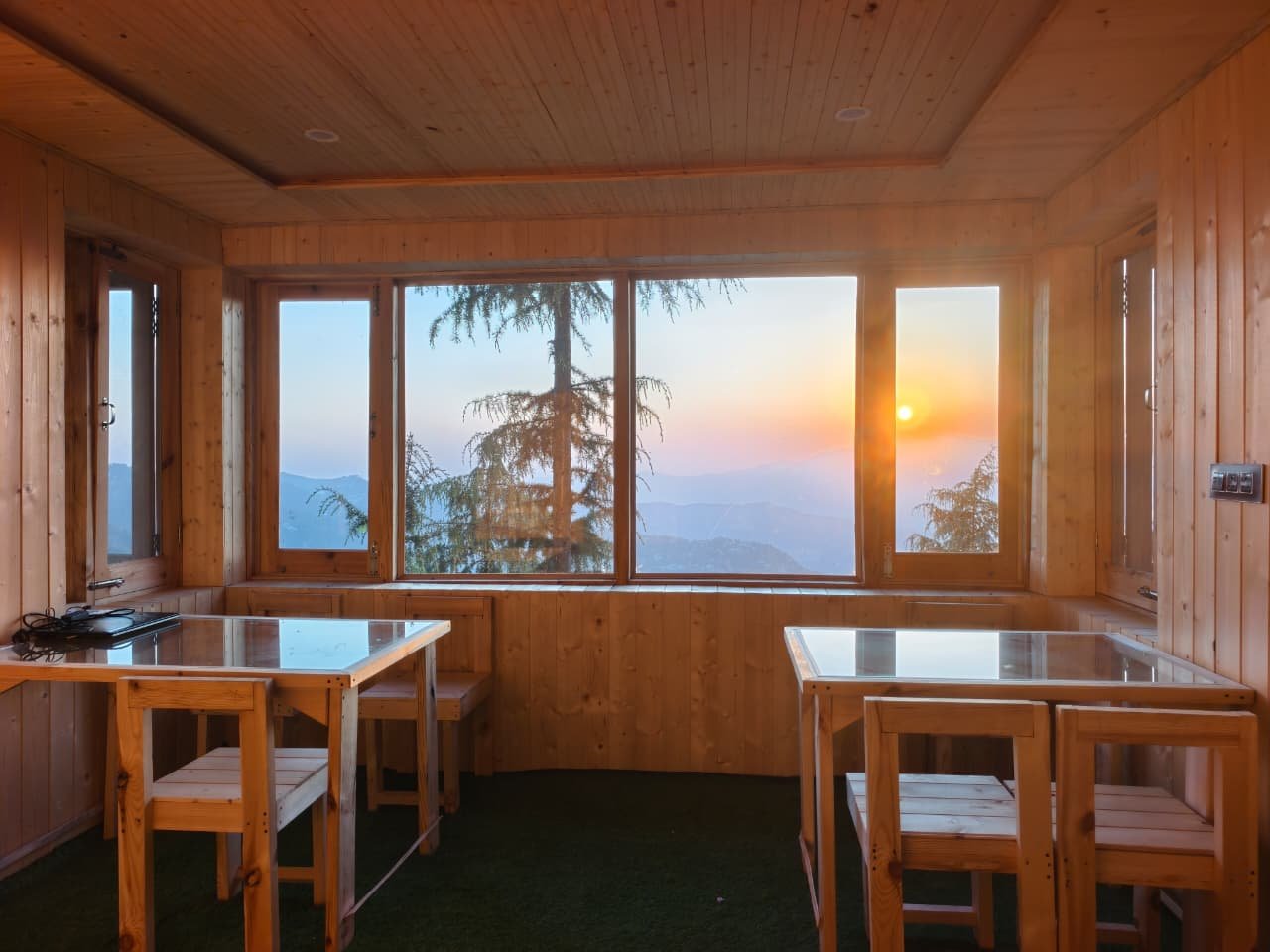 Dining Experience at Eva Cabins