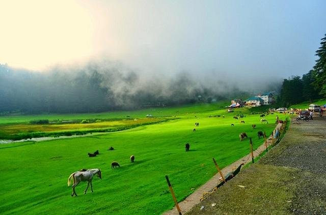 khajjiar-monsoon-mist